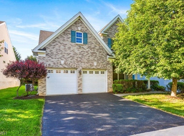 43 Edgemere Dr, South Brunswick Twp., NJ 08824-7001
