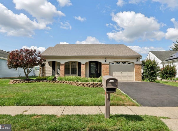 9 WEYBRIDGE PLACE, MANCHESTER TOWNSHIP, NJ 08759