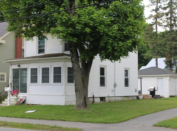 12 Fourteenth Street, Bangor, ME 04401