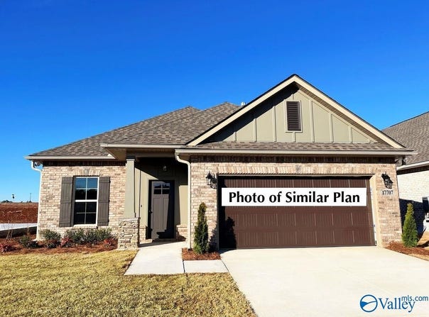 17648 Cabernet Street, Athens, AL 35613