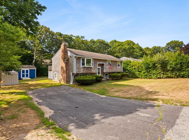 63 Tanglewood Drive, East Falmouth, MA 02536