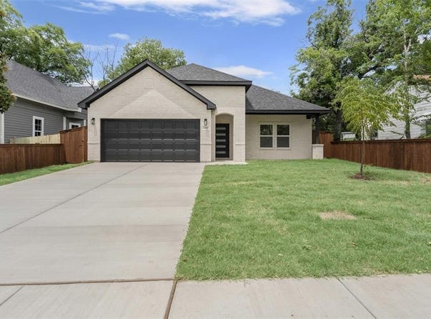 2319 Roosevelt Avenue, Fort Worth, TX 76164
