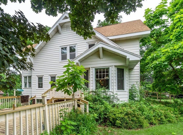 140 Park Place, Chippewa Falls, WI 54729
