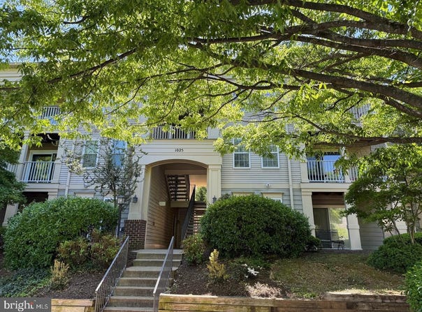 1025 GARDENVIEW LOOP #301, WOODBRIDGE, VA 22191