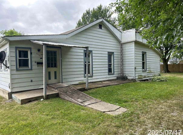 3152 W Richmond Street, Wawaka, IN 46794