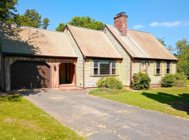 1 Winsome Road, Yarmouth, MA 02664