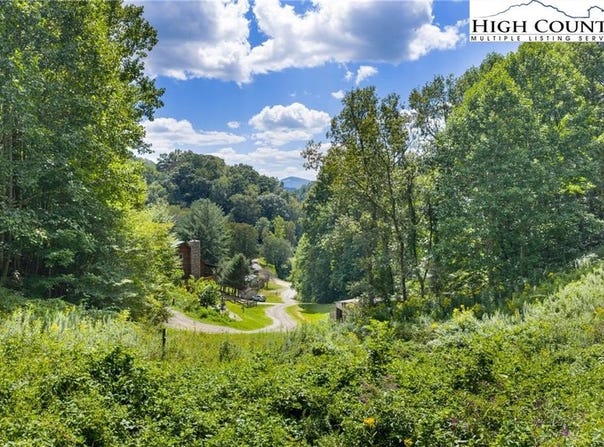 Yasmine Lane lot: 9, Vilas, NC 28692