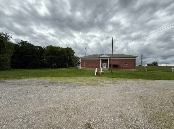 777 S Eighty Eight Road, Carmichaels/Cumblnd, PA 15320