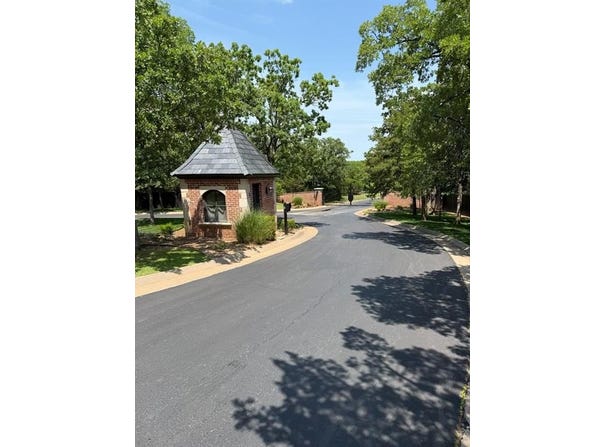 3625 Winding Lake Circle, Arcadia, OK 73007