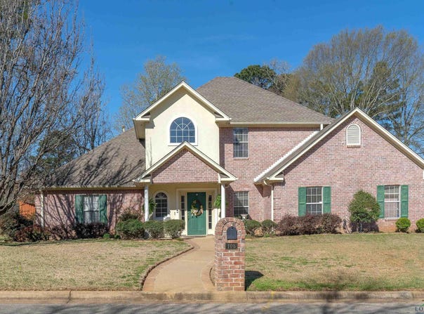 105 Willowbrook, White Oak, TX 75693