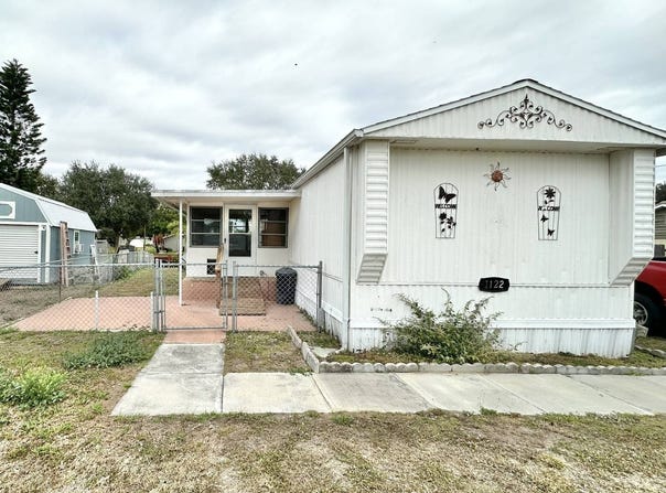 1122 20th Street, Okeechobee, FL 34974