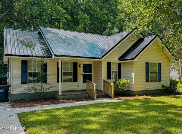 506 Crooked Creek Road, Hampton, SC 29924