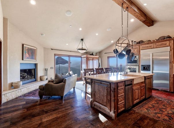 19375 Montevina RD, Los Gatos, CA 95033