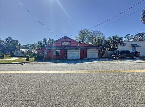 110 REYNOLDS ROAD, DE LEON SPRINGS, FL 32130