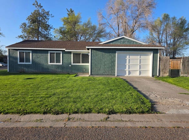 102 Ridgeview Street, Tulelake, CA 96134
