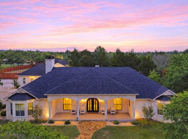 125 Carriage Ct, Bastrop, TX 78602