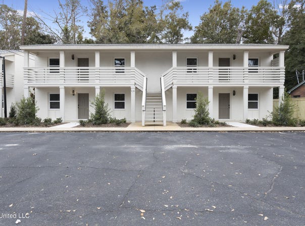 114 Ethel Circle, Ocean Springs, MS 39564