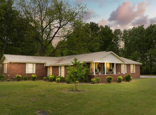 2061 County Road 76, Fyffe, AL 35971