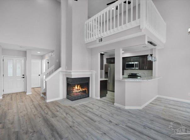 601 E Burgess Rd, Pensacola, FL 32503