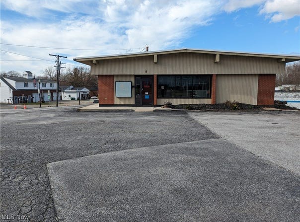 5 E Main Street, Madison, OH 44057