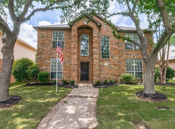 2870 Crestview Drive, Lewisville, TX 75067