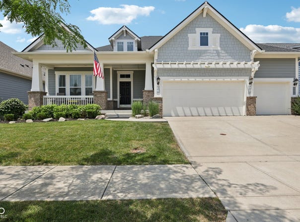 13696 Woodside Hollow Drive, Carmel, IN 46032