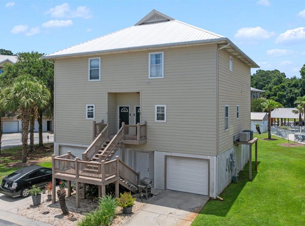 4 Yacht Club Drive, Daphne, AL 36526