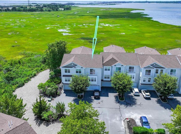 78 Windjammer Dr Dr, Somers Point, NJ 08244