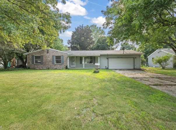 8417 Gallant Fox, Flushing, MI 48433