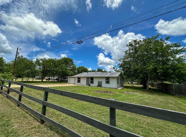 138 San Jacinto St, Bastrop, TX 78602