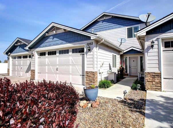 2162 W Pine Ave, Meridian, ID 83642