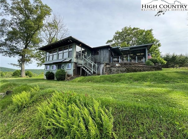 2487 Air Bellows Gap, Sparta, NC 28675