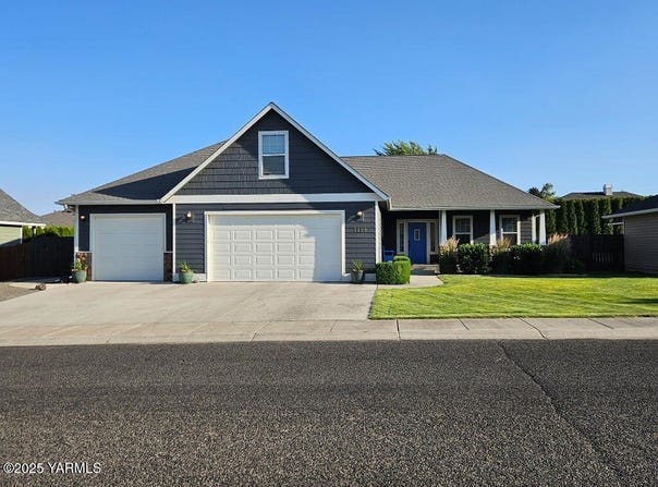 7808 W Mead Ave, Yakima, WA 98908