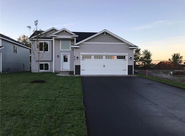 11662 Knotty Pine Drive S, Baxter, MN 56425