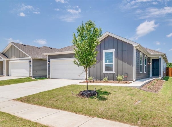 717 Saint Lawrence Drive, Seagoville, TX 75159