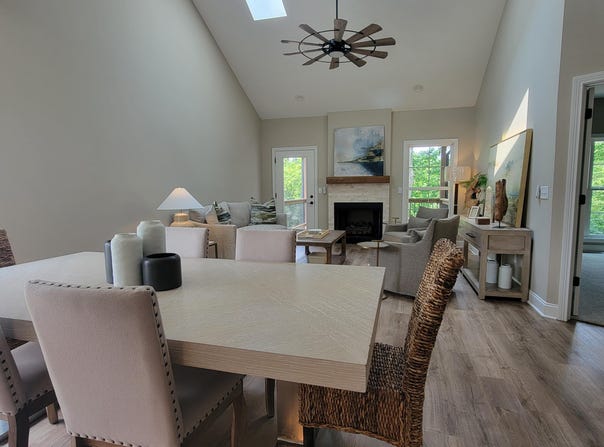 238 Sugartree Lane, Versailles, KY 40383