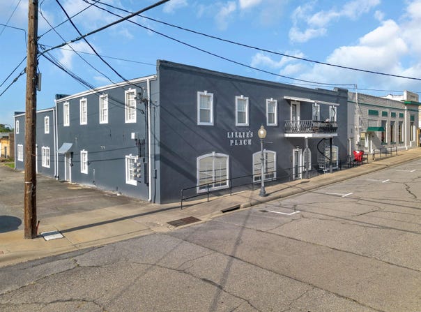 111 Commerce Street, Morrilton, AR 72110