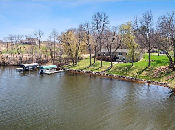 4991 337th Avenue NE, Cambridge, MN 55008