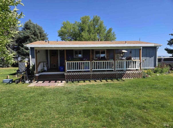 1697 E 1600 South, Gooding, ID 83330-1003