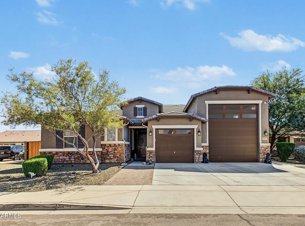 8031 W ENCINAS Lane, Phoenix, AZ 85043