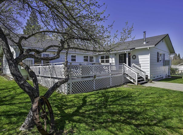 720 Bryan St., Etna, CA 96027