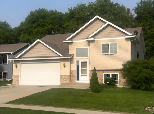 3657 46th Avenue NW, Rochester, MN 55901