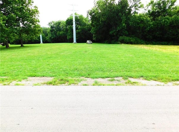 elm Street, Holden, MO 64040