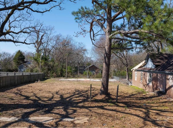 1023 County Ave., Texarkana, AR 71854