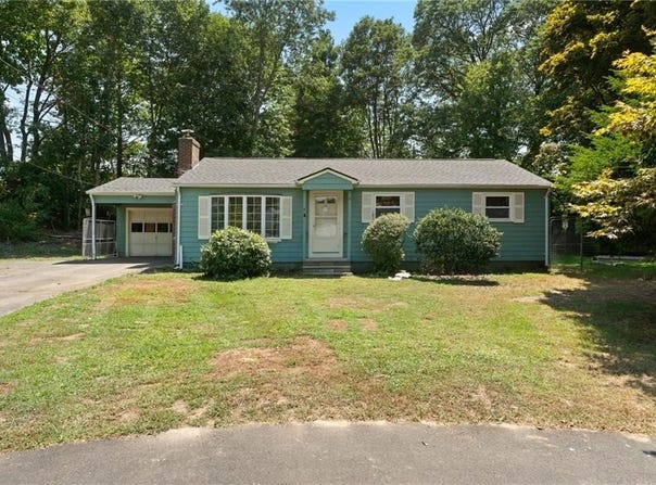 4 Reed Place, East Greenwich, RI 02818