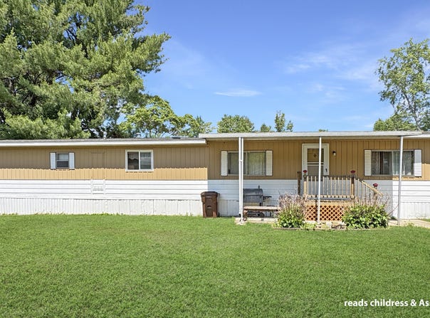 4443 Cedar wood Street NE, Rockford, MI 49341