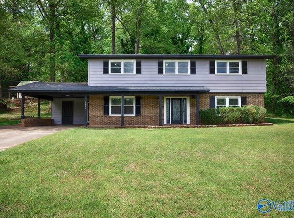 1806 Becky Lane, Scottsboro, AL 35769