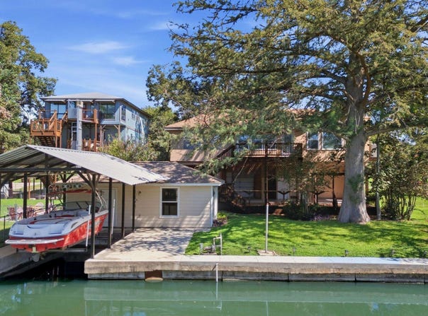 124 Lakeside Drive, Seguin, TX 78155