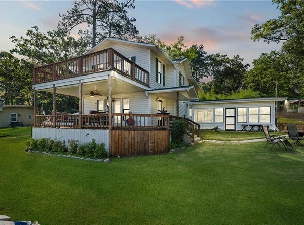 1027 County Road 3230, Quitman, TX 75783