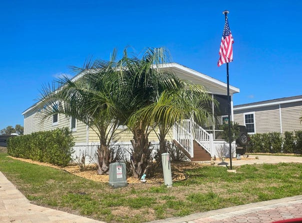6164 SW 18th Way, Bushnell, FL 33513